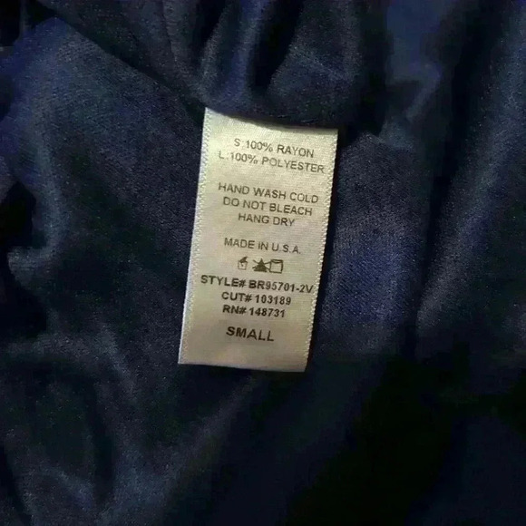 Blue Blush floral romper with belt size  small like new - Picture 4 of 5